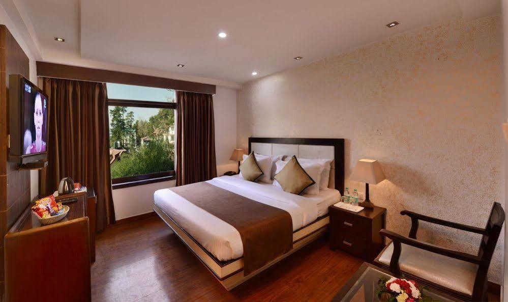 Hotel Ashiana Regency Shimla Exterior foto